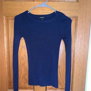 Ribbed blue sweater